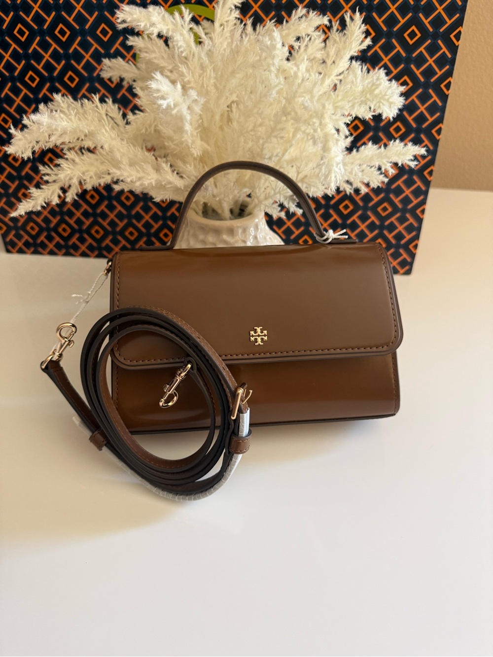 NWT , authentic Tory Burch Emerson smooth mini too handle brown /tan - Picture 4 of 12